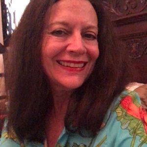 Meet your Posher, Deborah